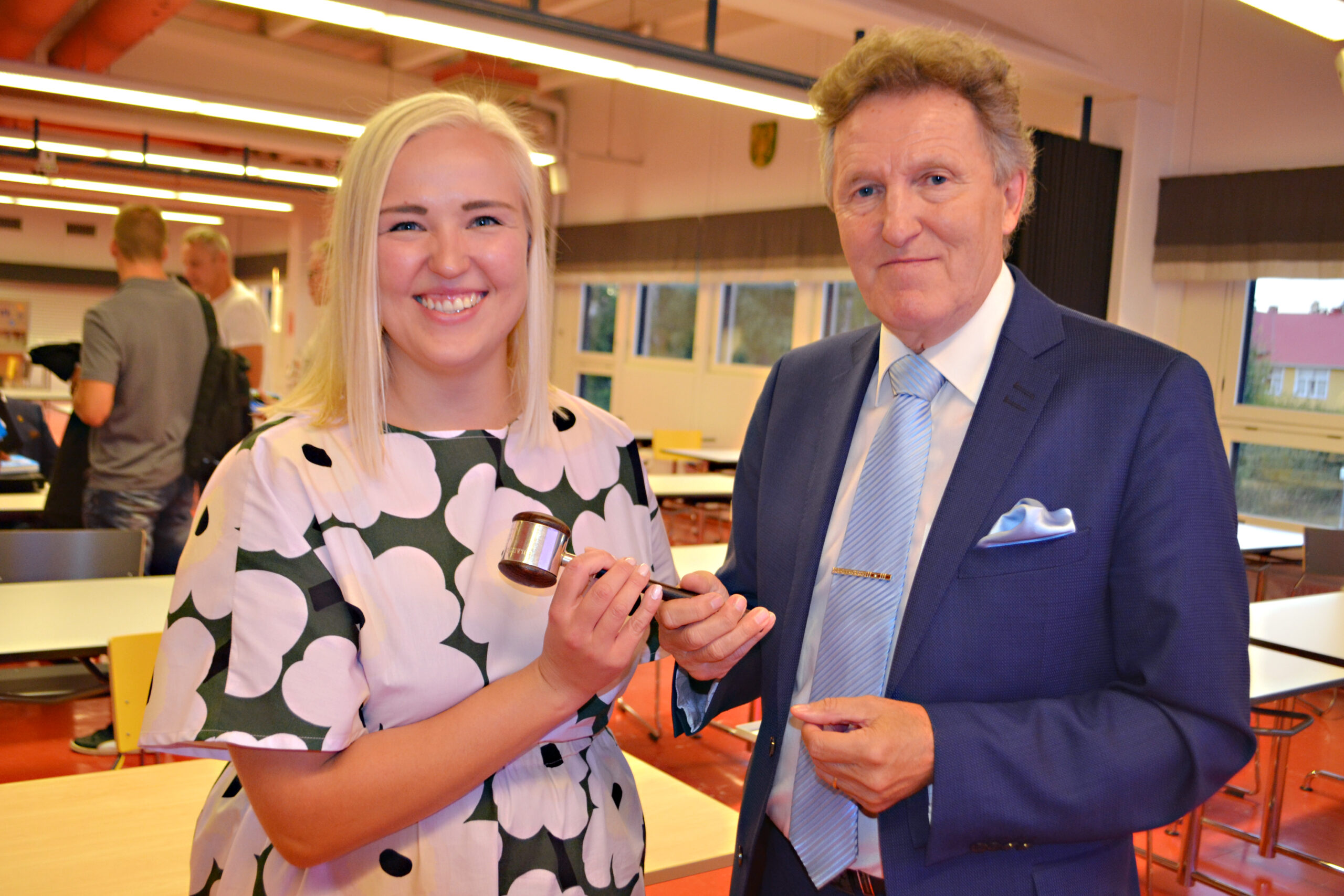 puheenjohtaja-marjut-lehtonen-kaupunginjohtaja-riikka-moilasesta